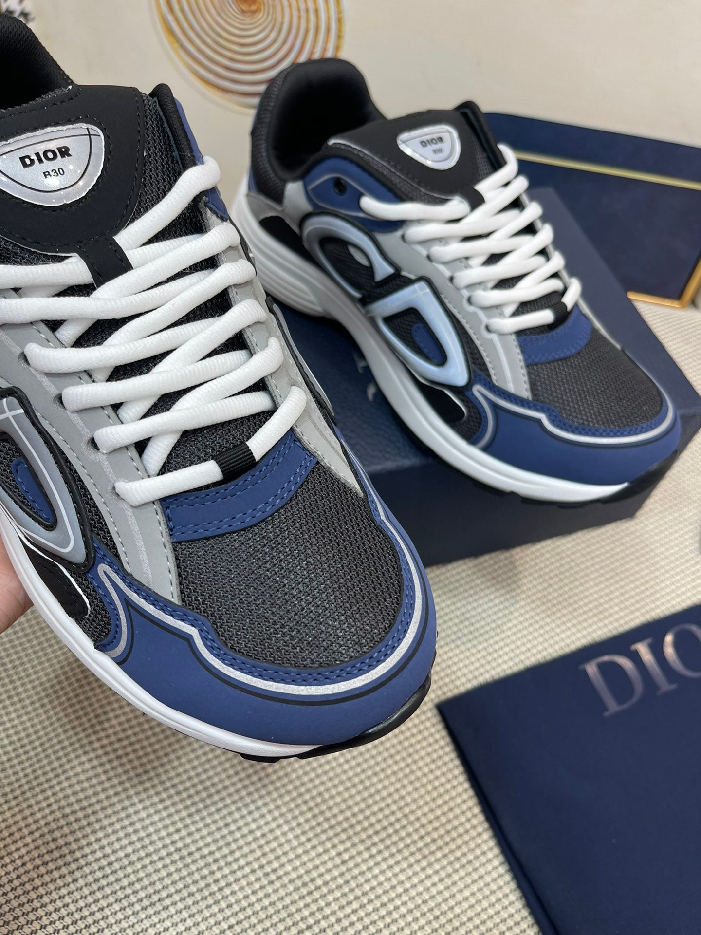 Luxury Shoes - DIR - 561