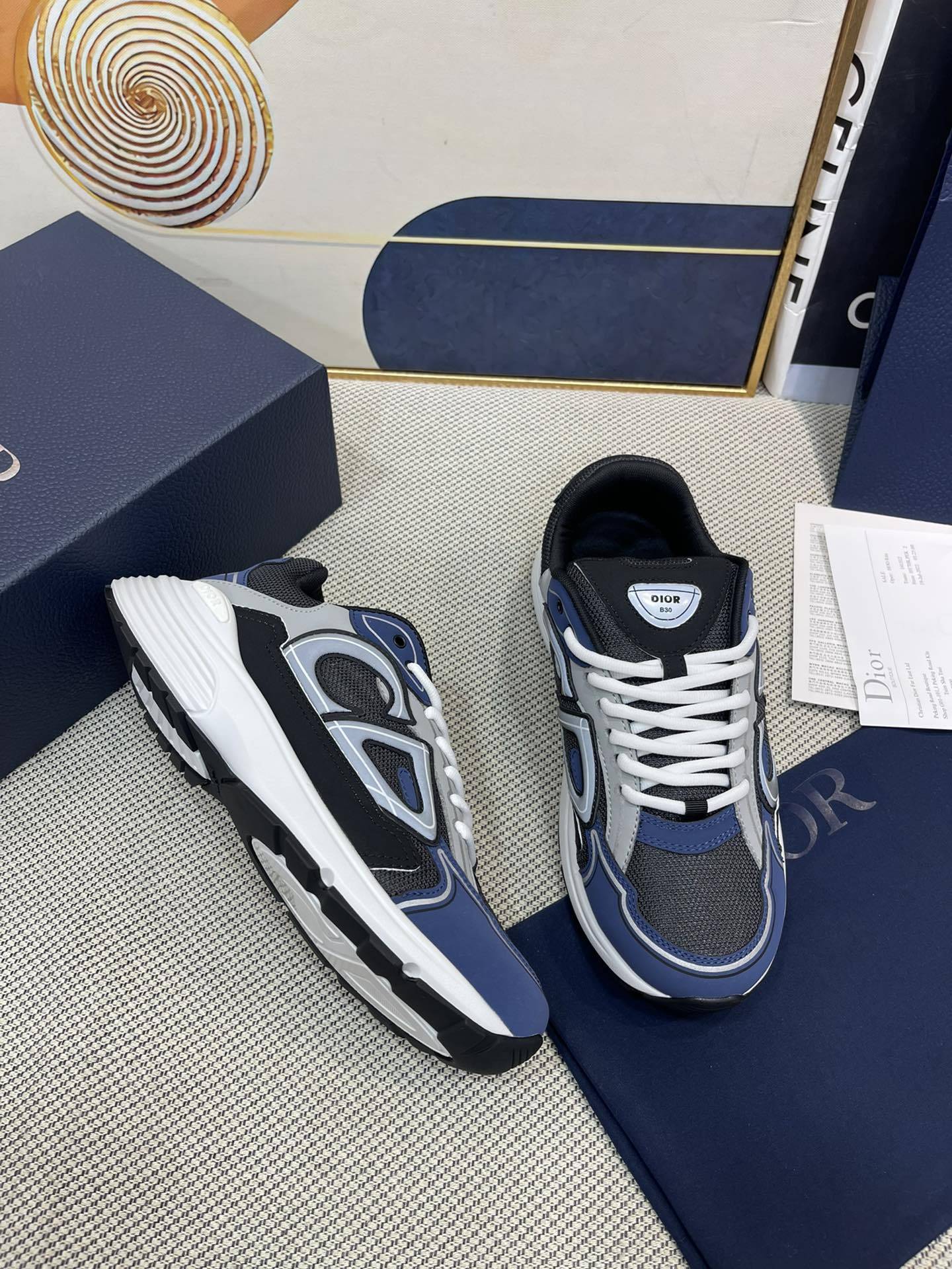 Luxury Shoes - DIR - 561