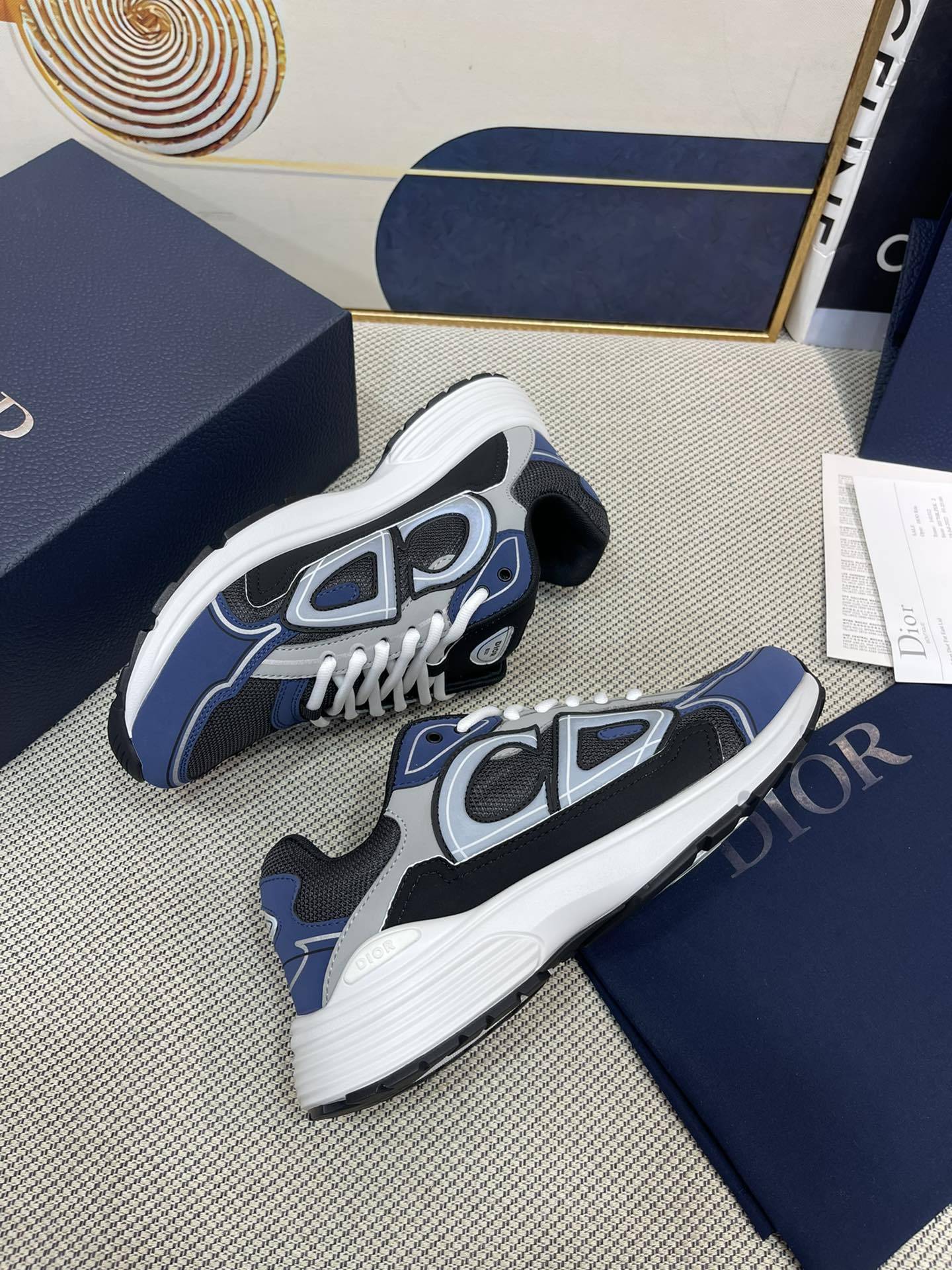 Luxury Shoes - DIR - 561