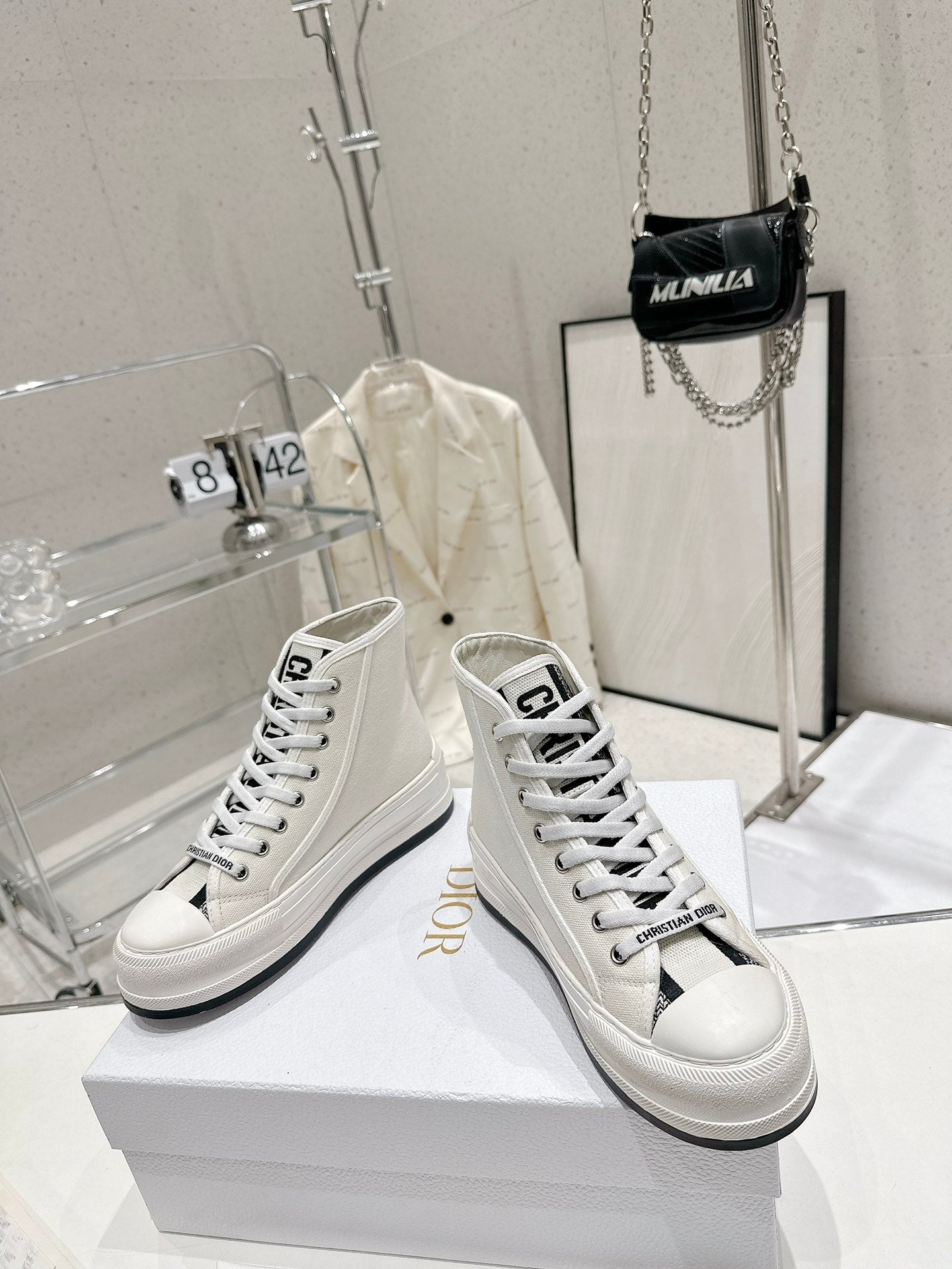 Luxury Shoes - DIR - 402