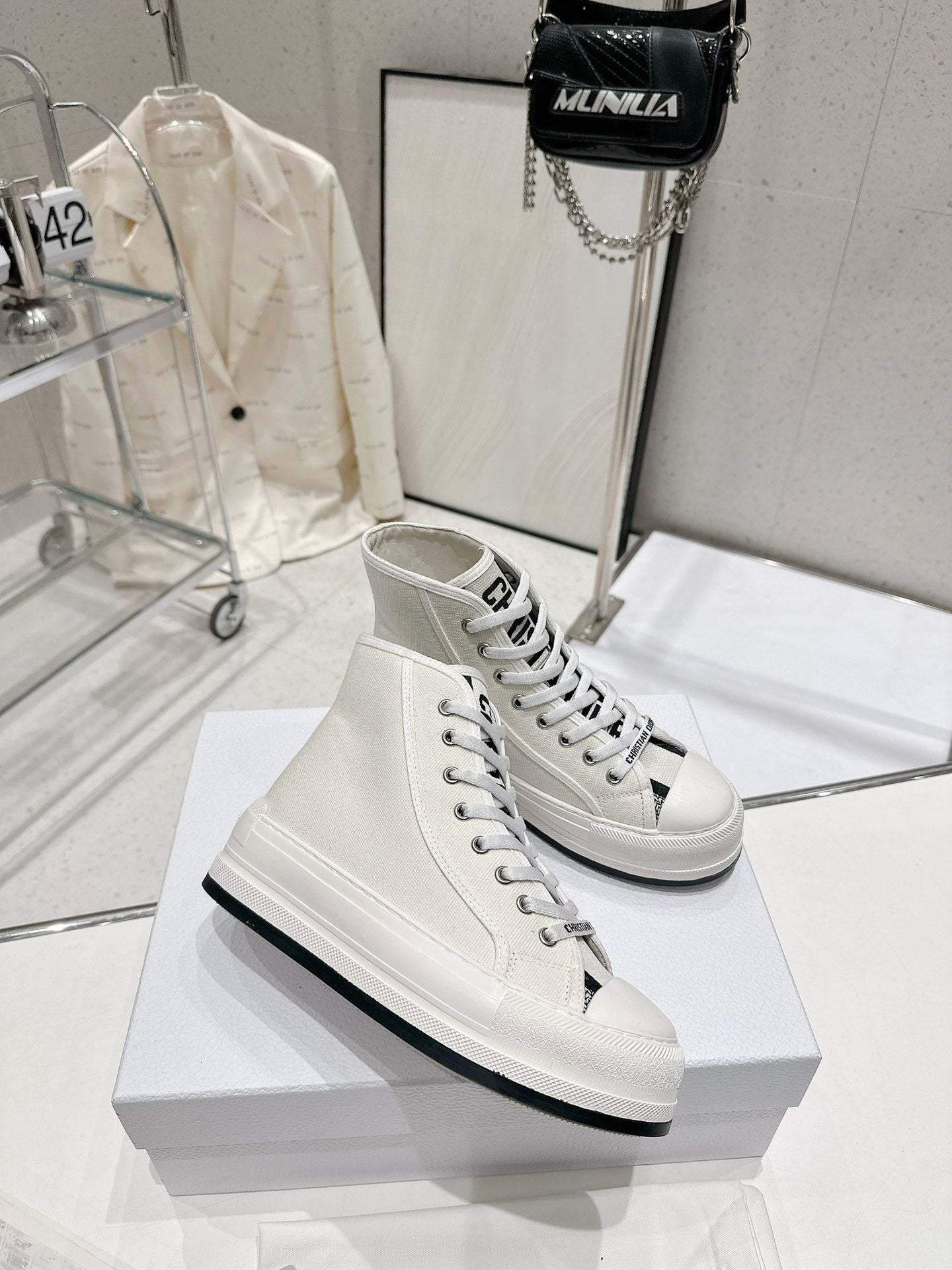 Luxury Shoes - DIR - 402