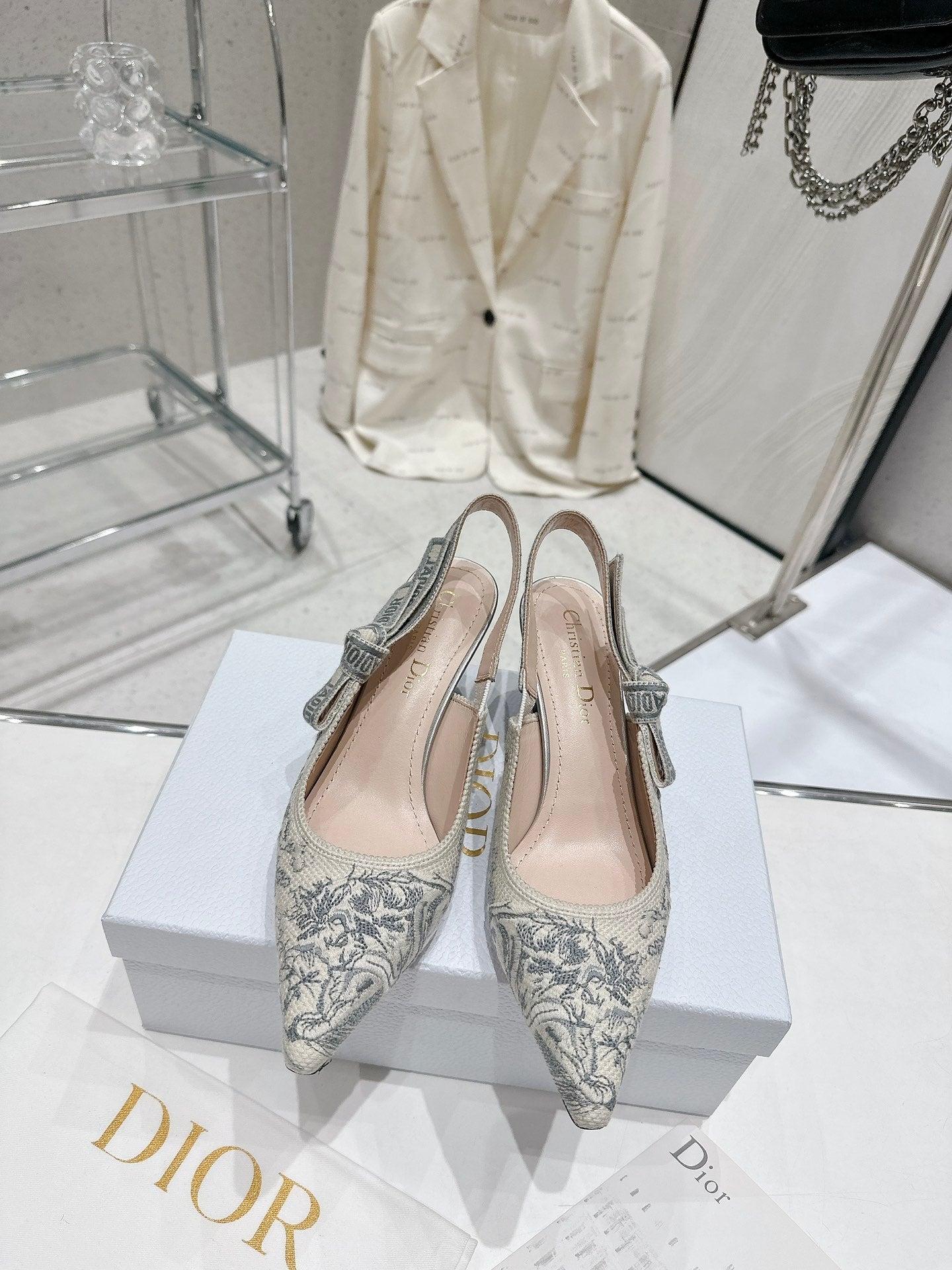 Luxury Shoes - DIR - 438
