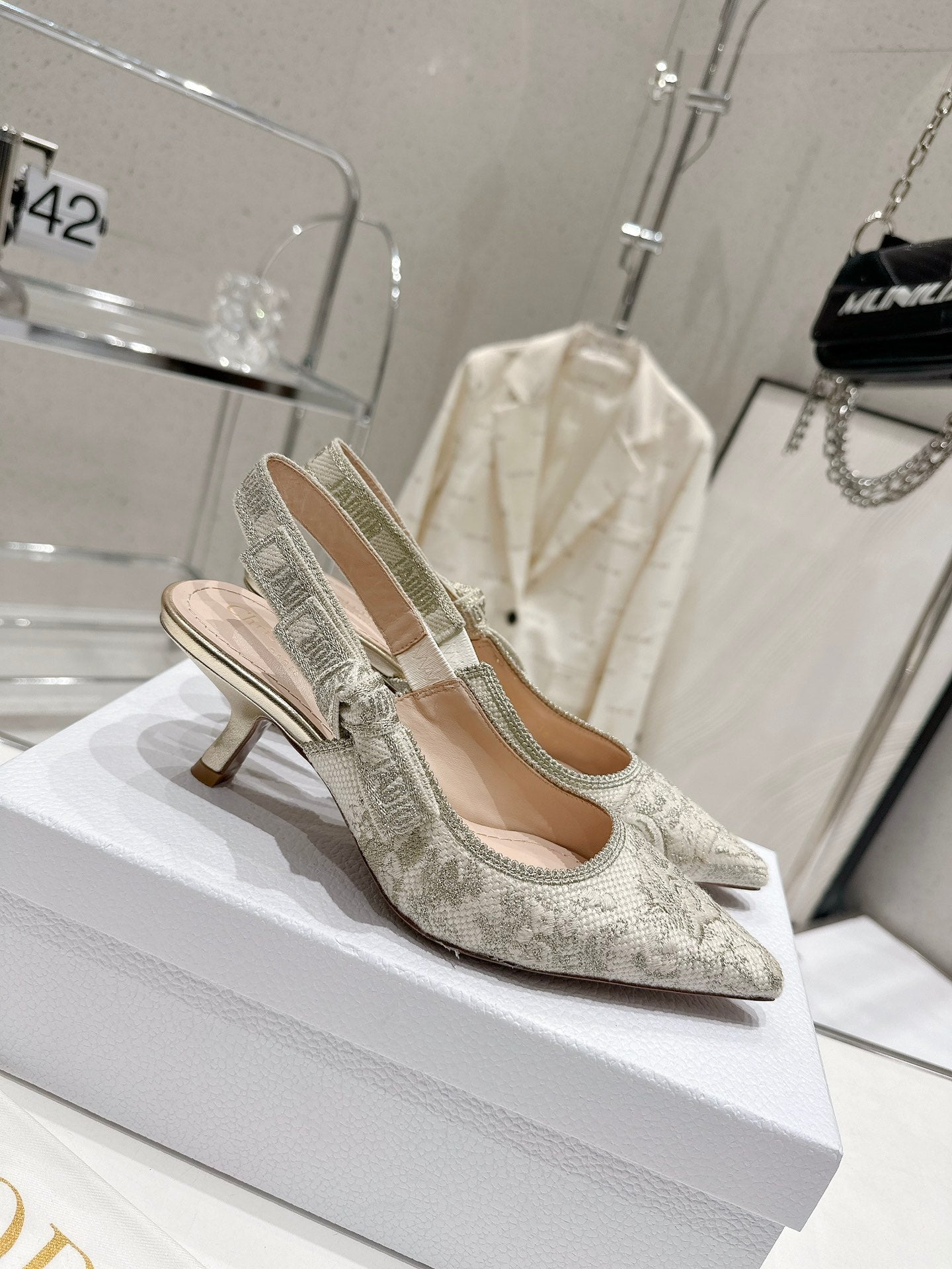 Luxury Shoes - DIR - 439