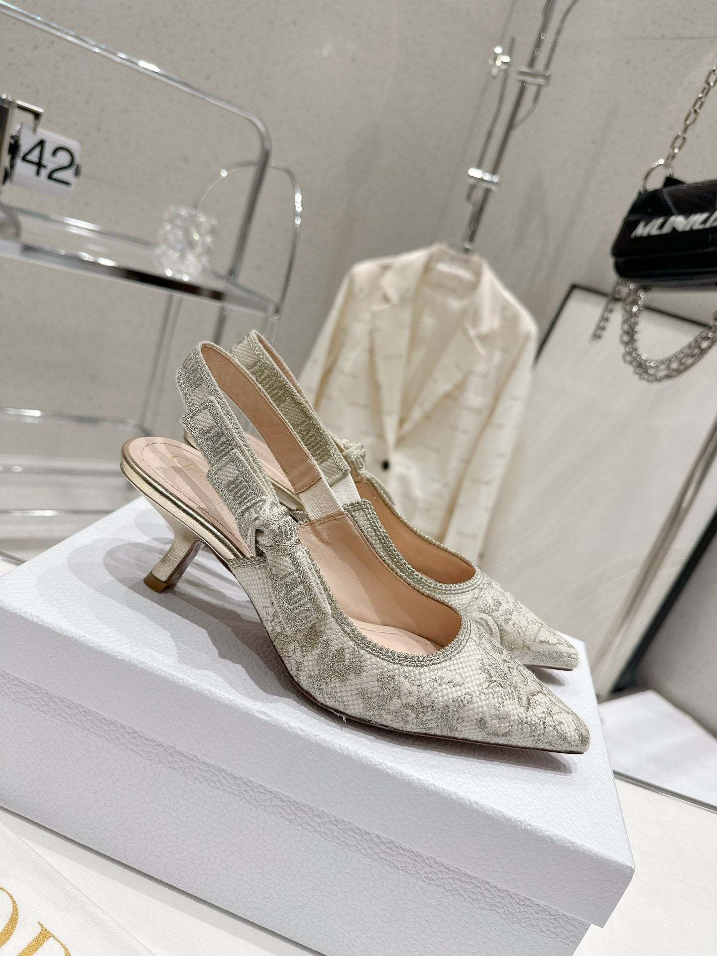Luxury Shoes - DIR - 439