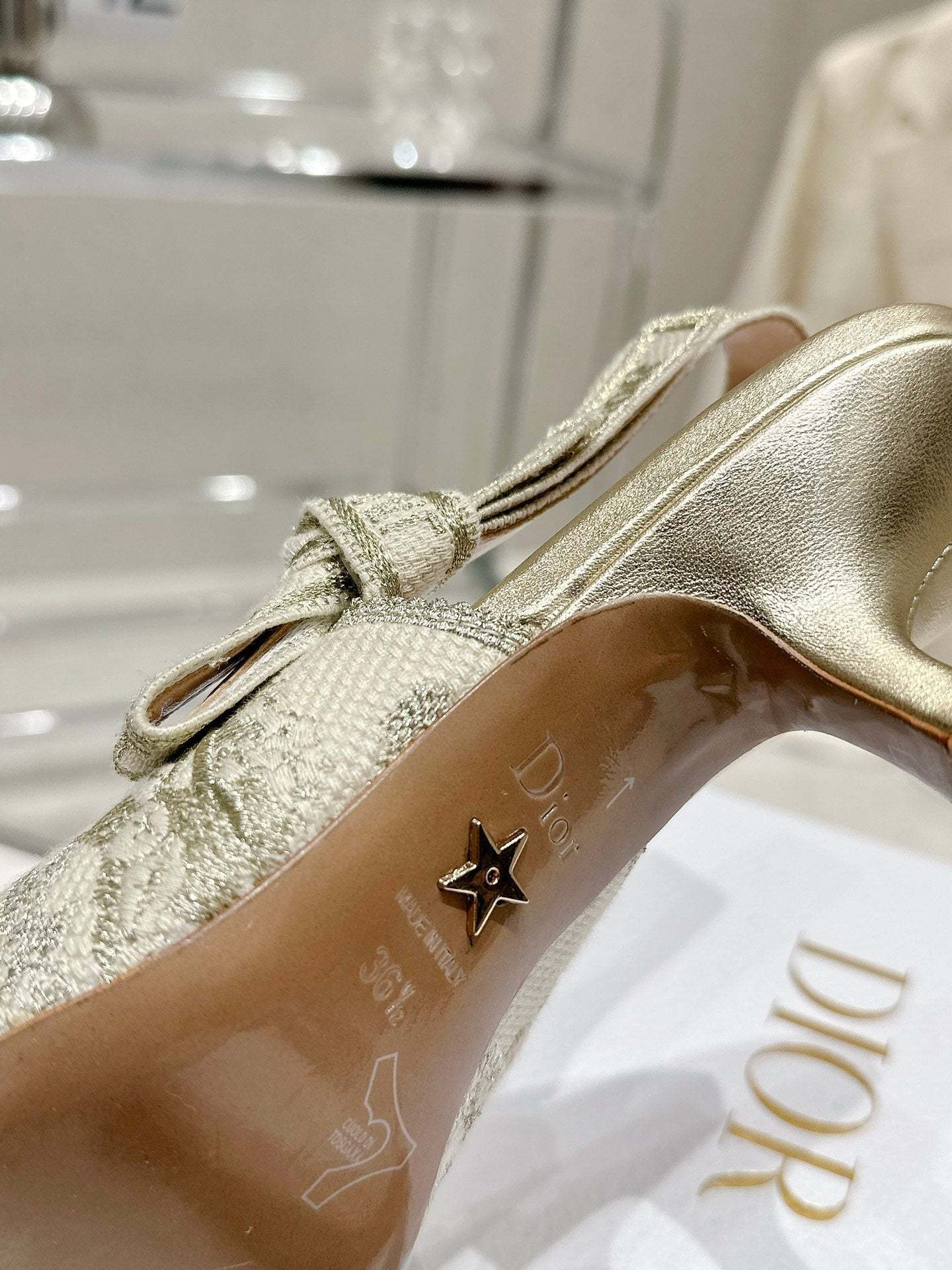 Luxury Shoes - DIR - 439