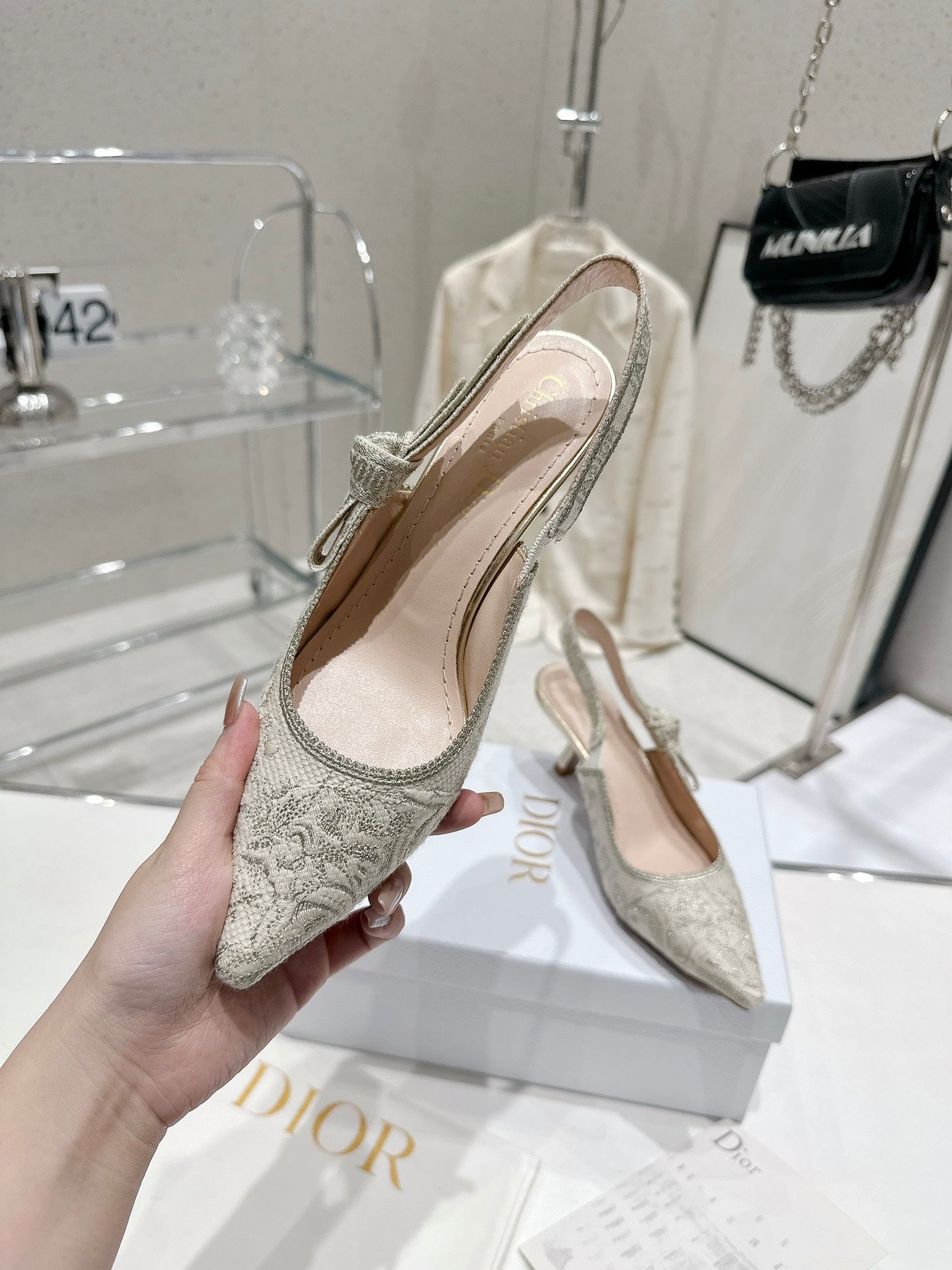 Luxury Shoes - DIR - 439