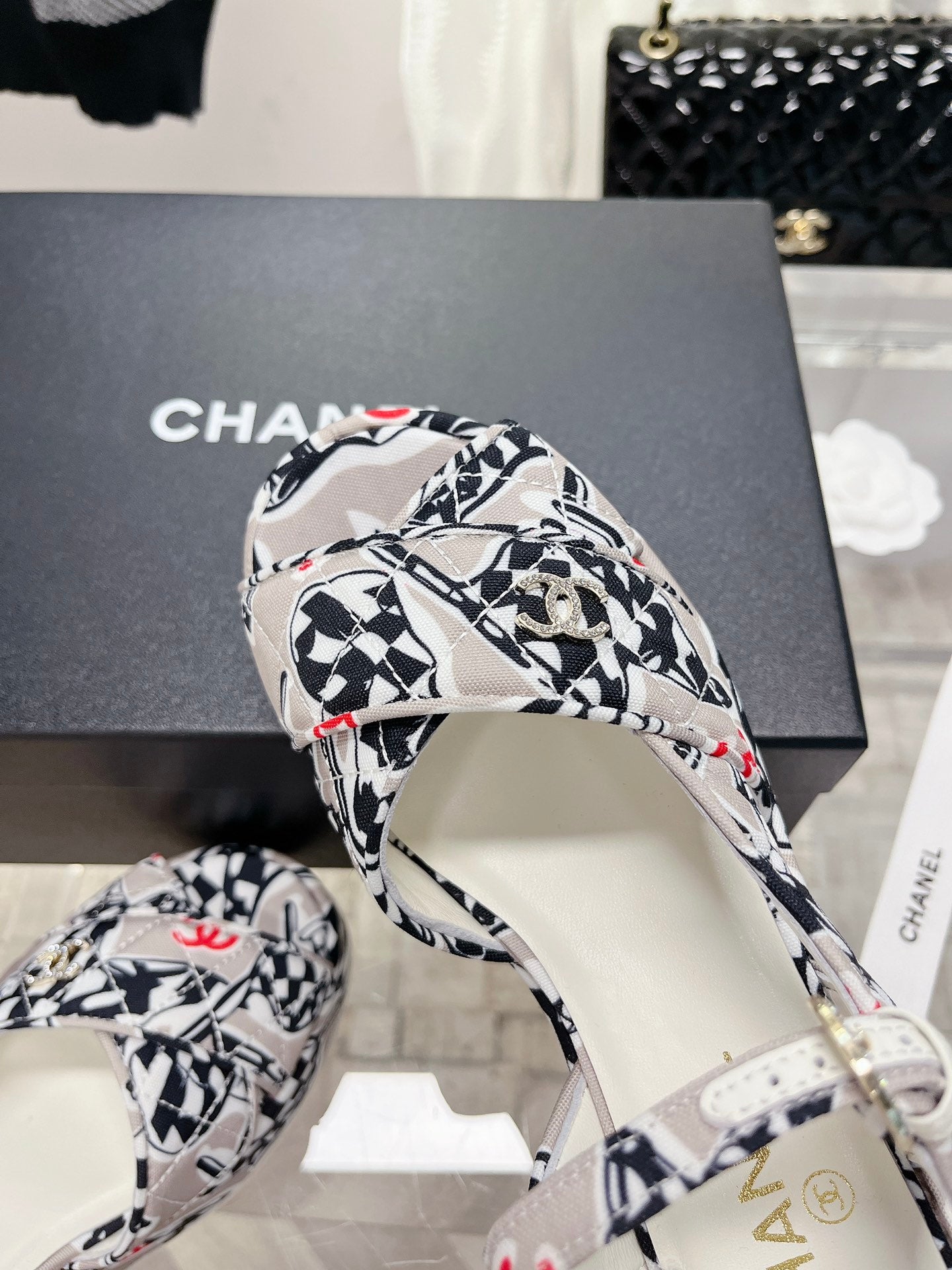 Luxury Shoes Sandals - CHL - 170