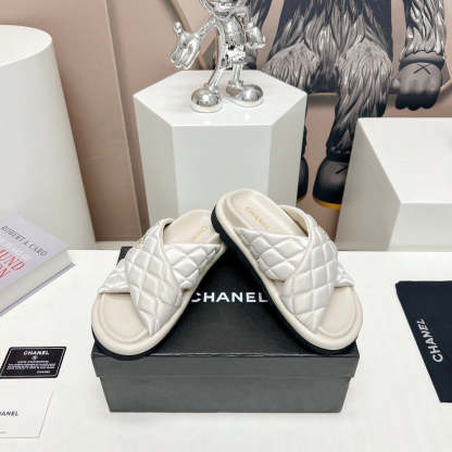 Luxury Shoes Sandals - CHL - 555