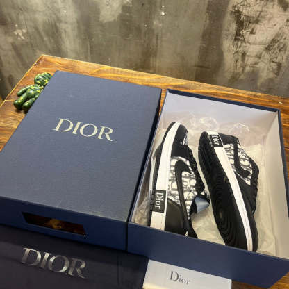 Luxury Shoes - DIR - 371