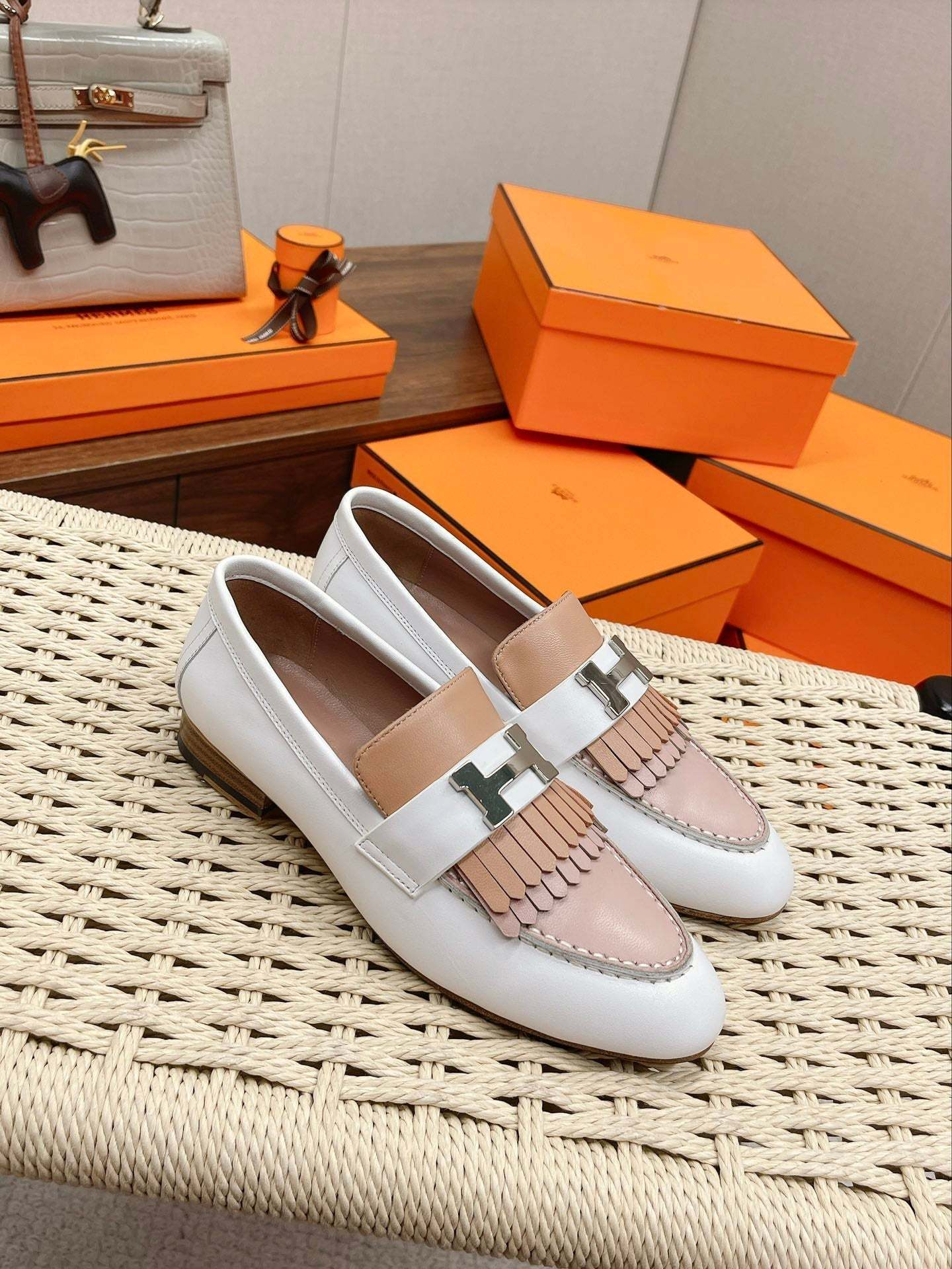 Luxury Shoes - HMS - 140