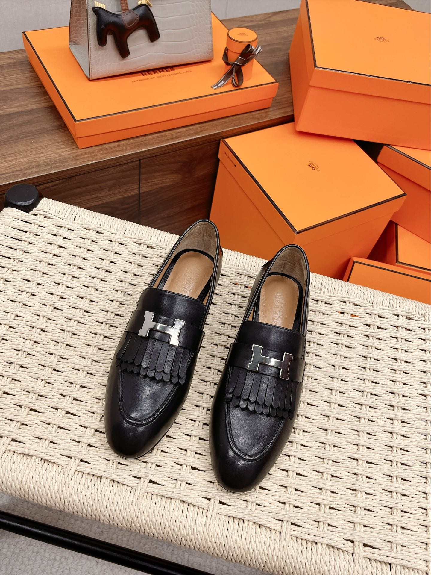 Luxury Shoes - HMS - 139