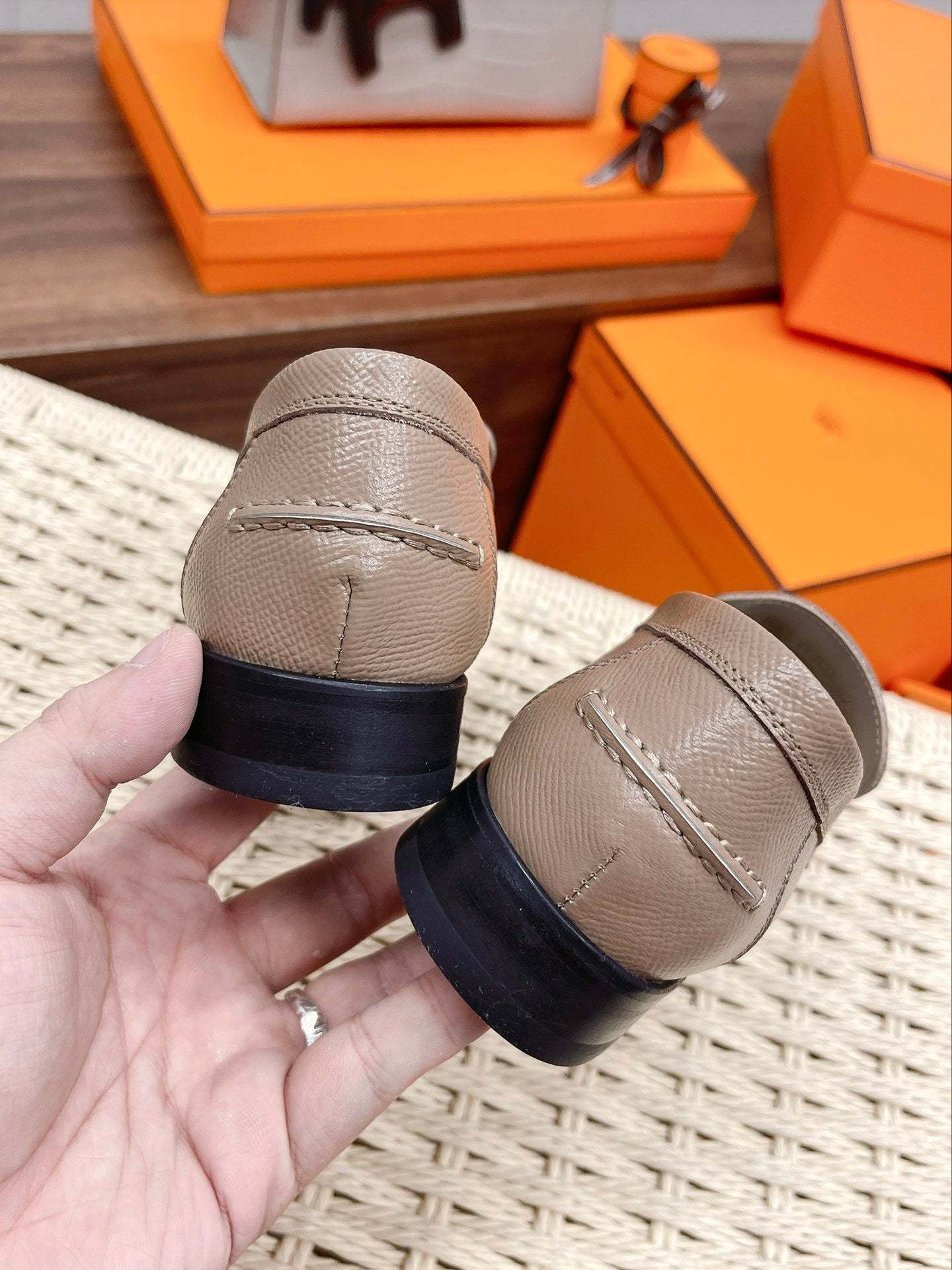 Luxury Shoes - HMS - 137