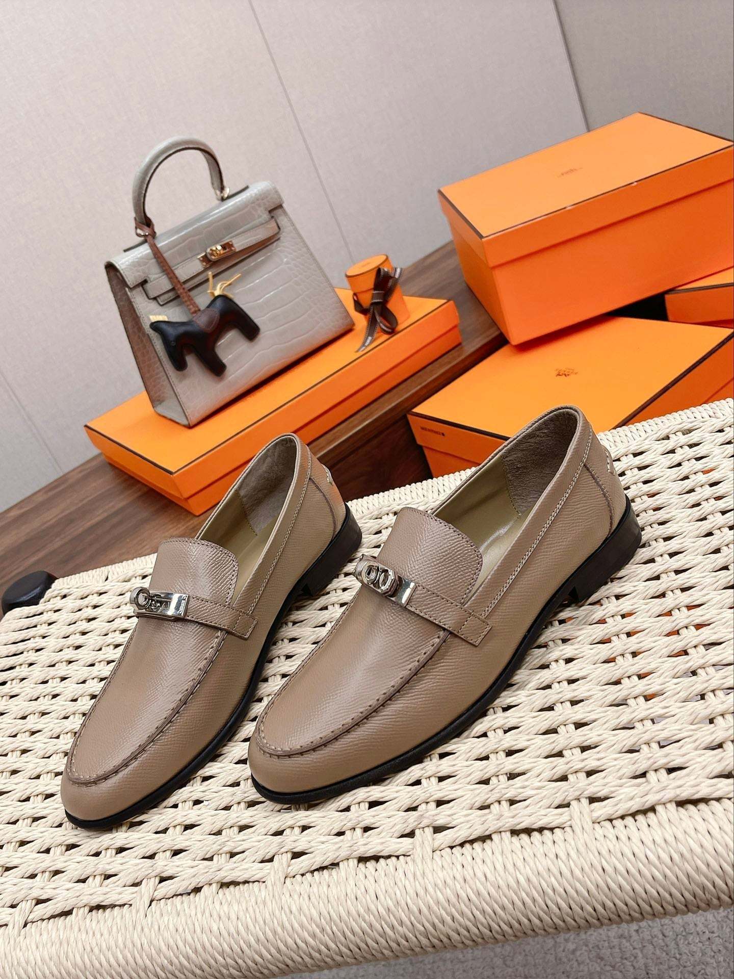 Luxury Shoes - HMS - 137