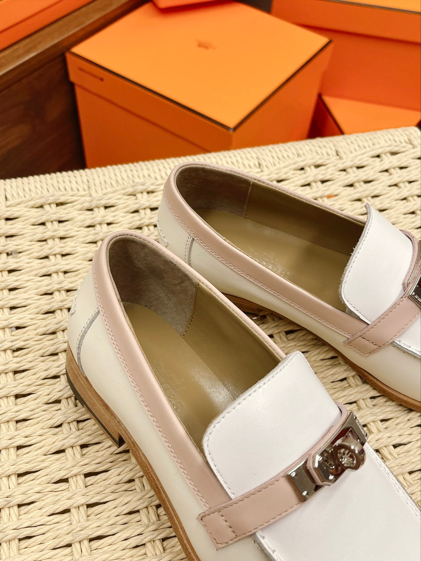 Luxury Shoes - HMS - 135