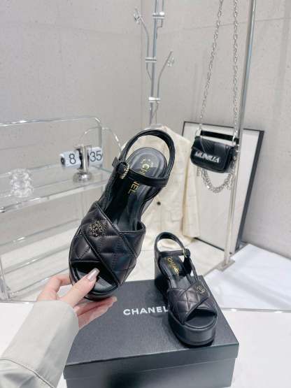 Luxury Shoes Sandals - CHL - 182