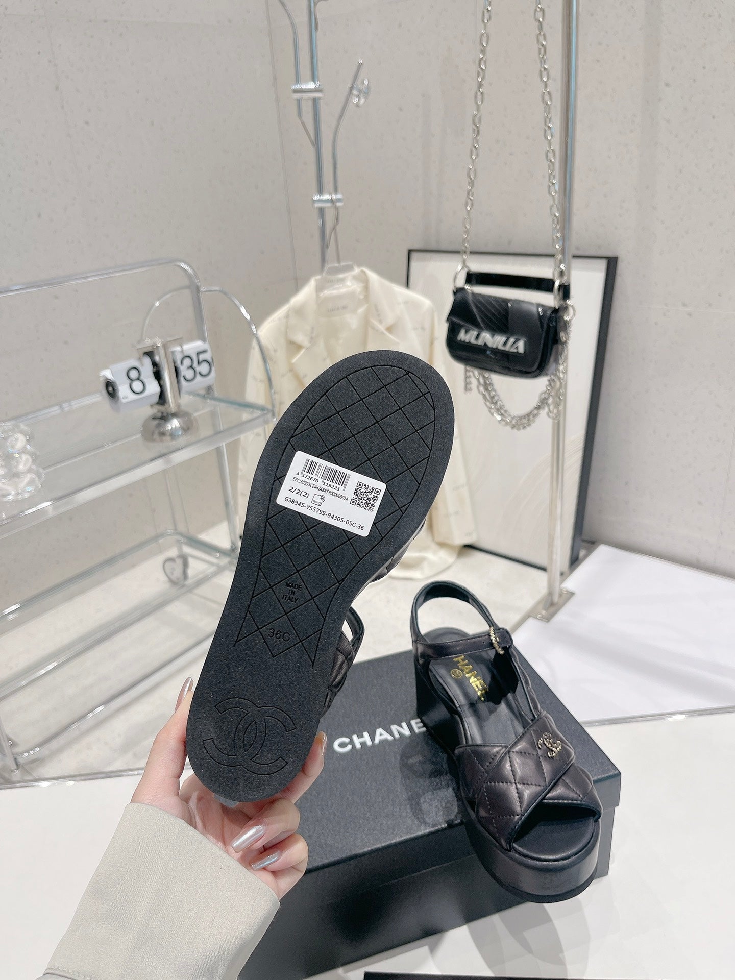 Luxury Shoes Sandals - CHL - 182
