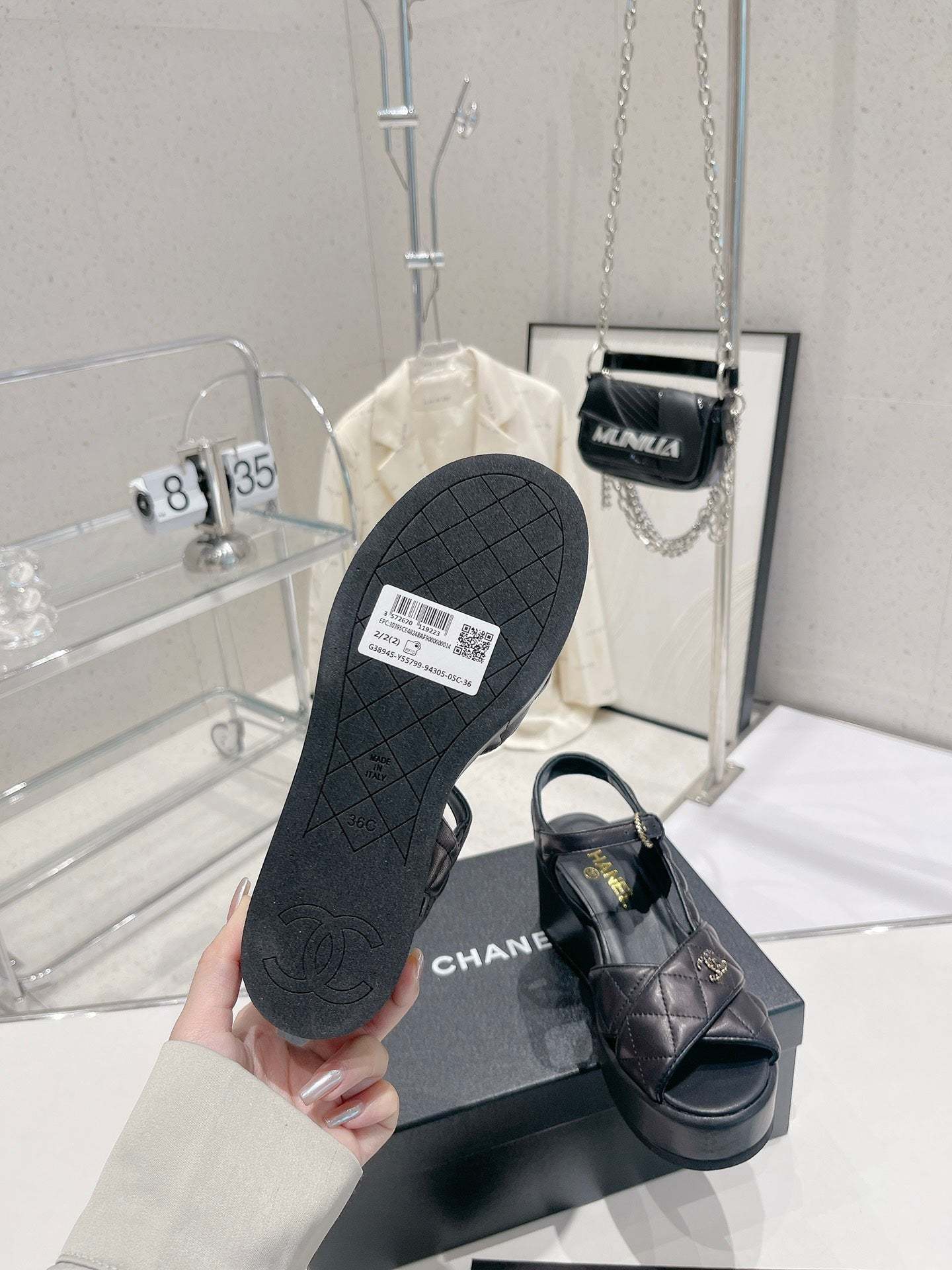 Luxury Shoes Sandals - CHL - 182