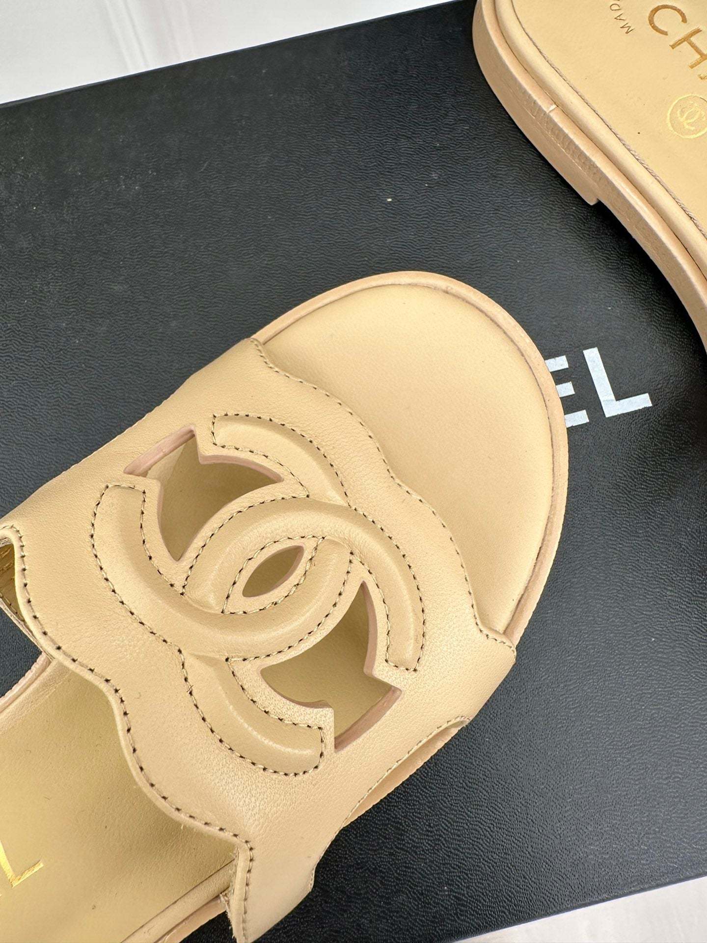 Luxury Shoes Sandals - CHL - 444