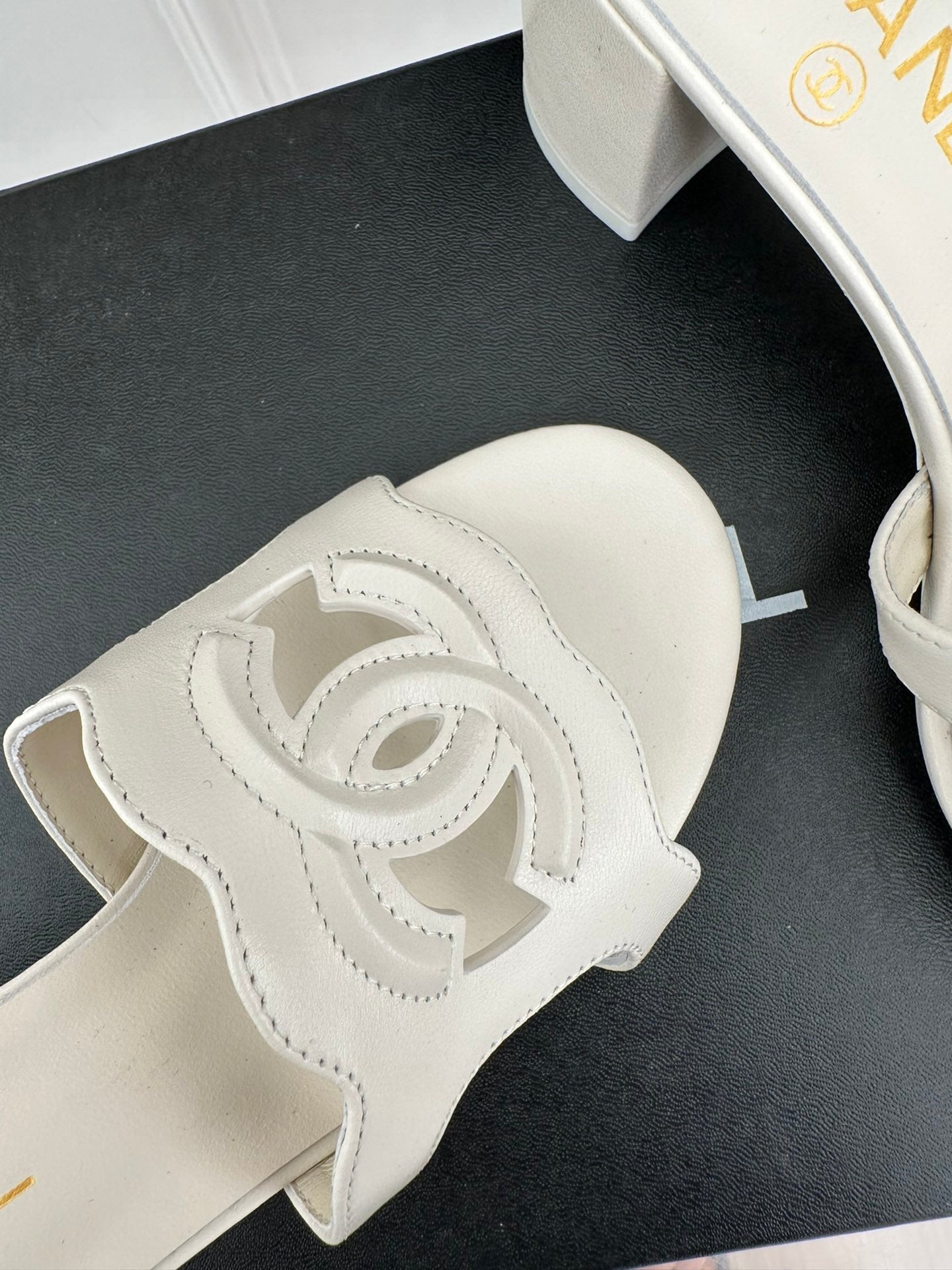 Luxury Shoes Sandals - CHL - 443