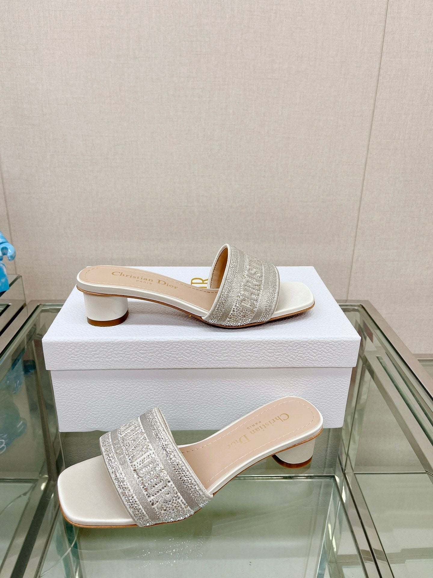 Luxury Shoes - DIR - 221