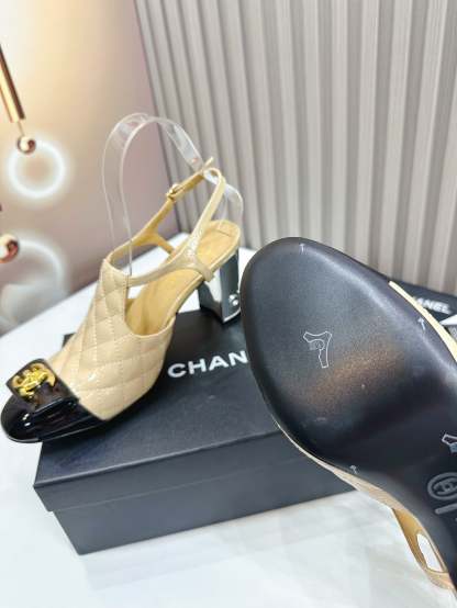 Luxury Shoes Sandals - CHL - 323
