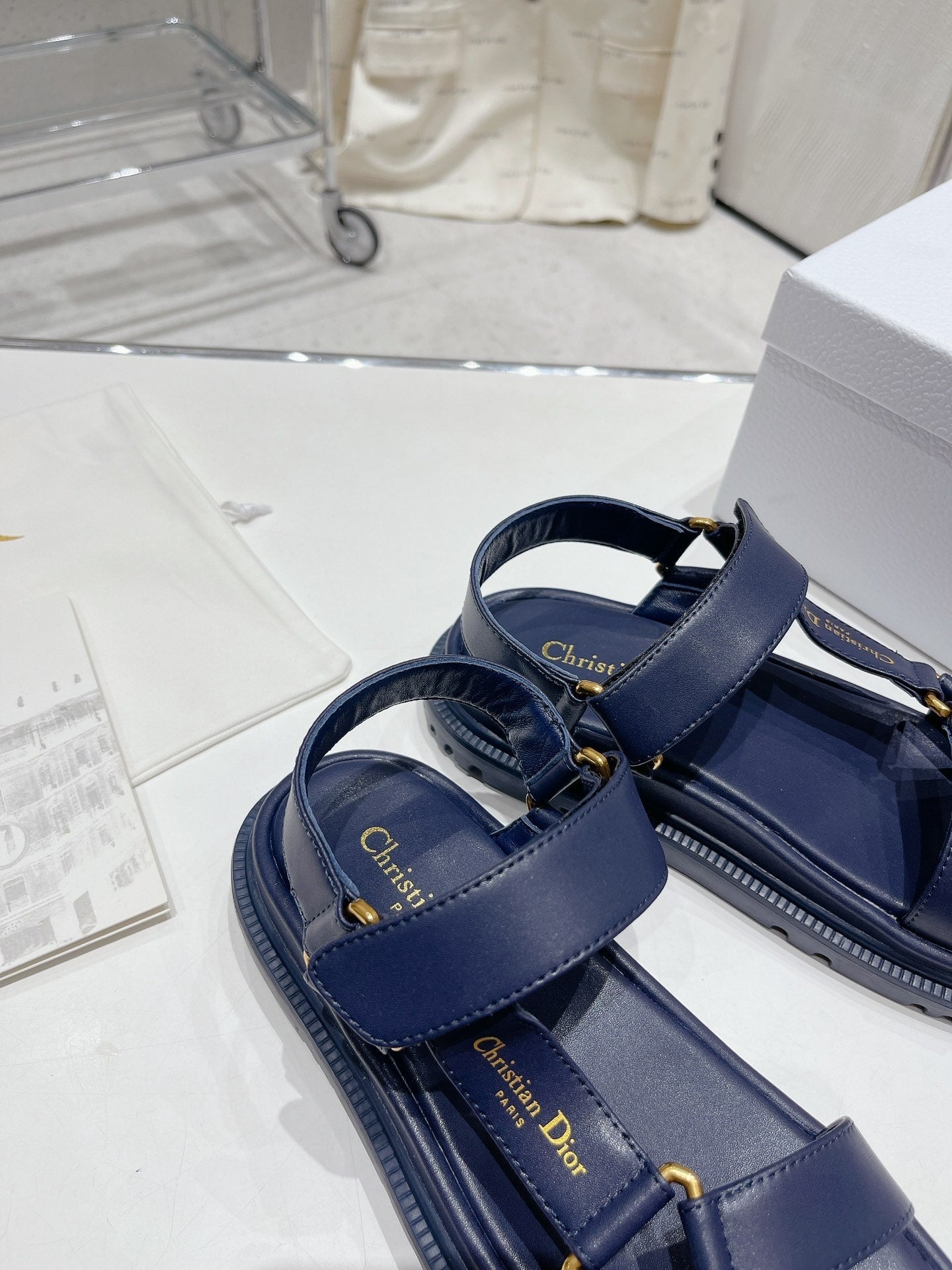 Luxury Shoes - DIR - 240