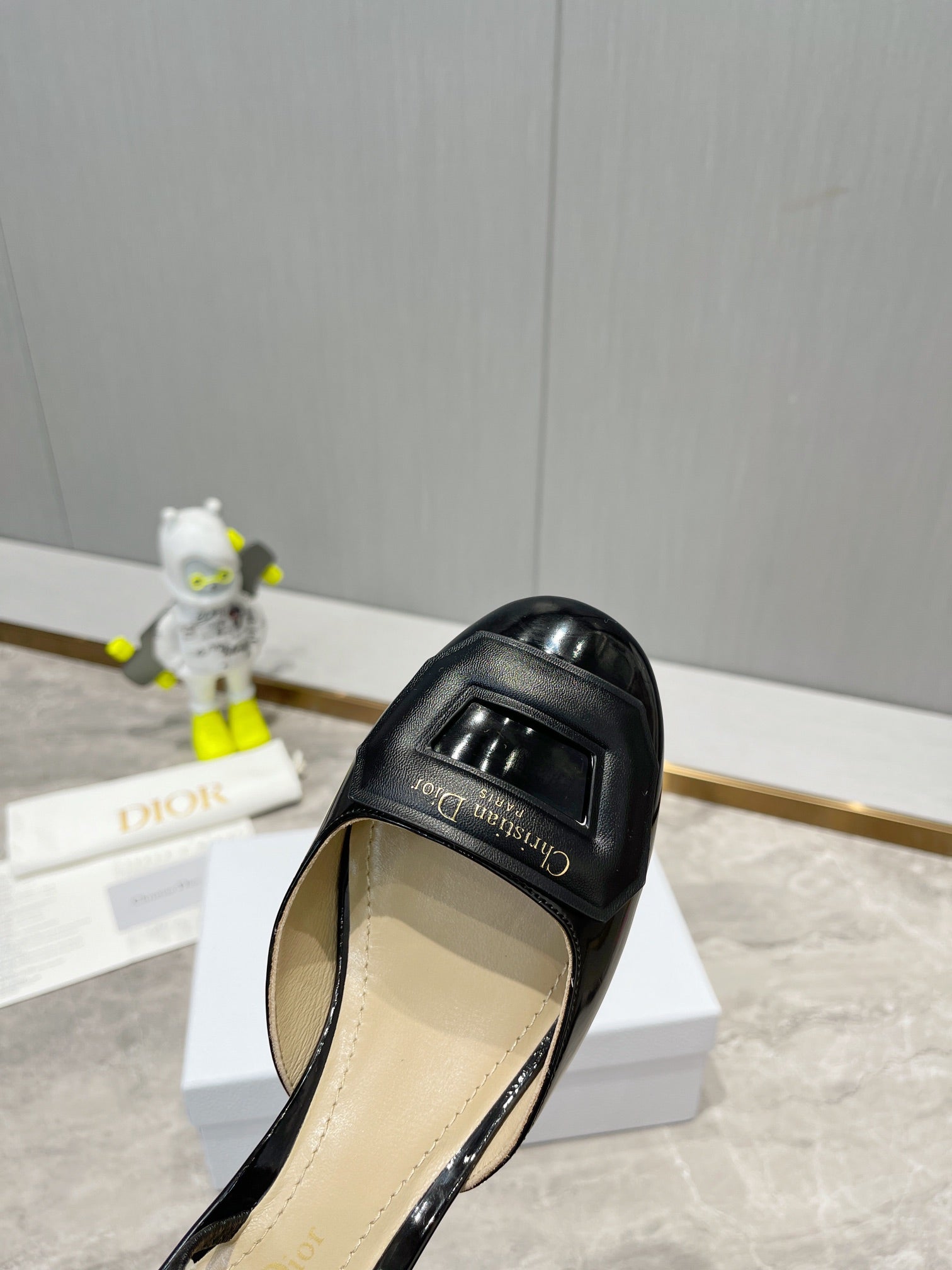Luxury Shoes - DIR - 202