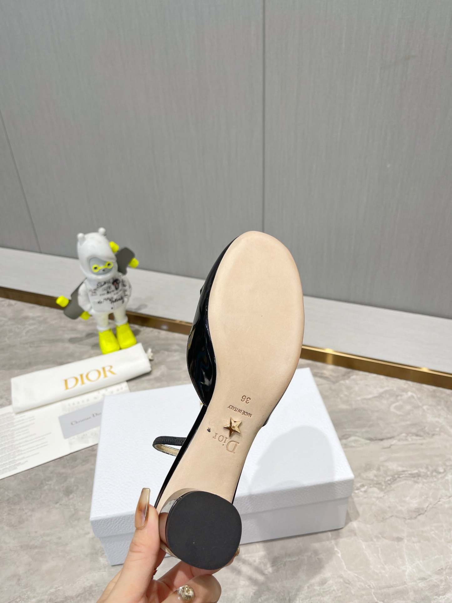Luxury Shoes - DIR - 202