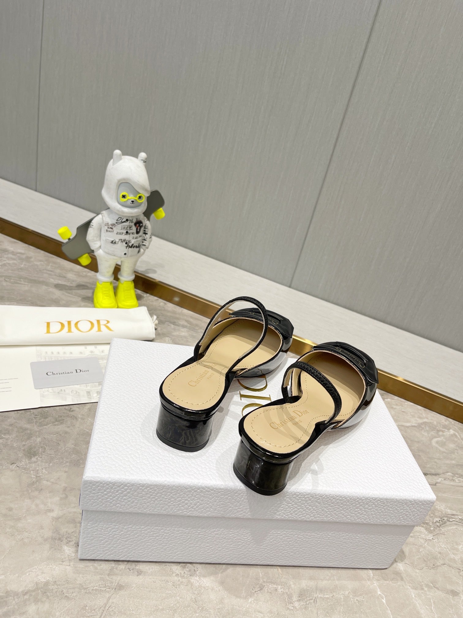 Luxury Shoes - DIR - 202