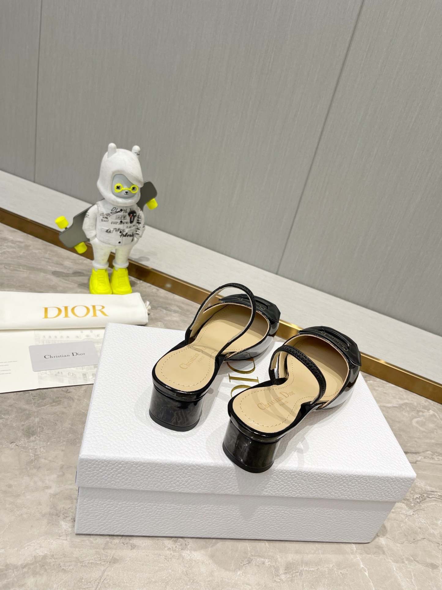 Luxury Shoes - DIR - 202