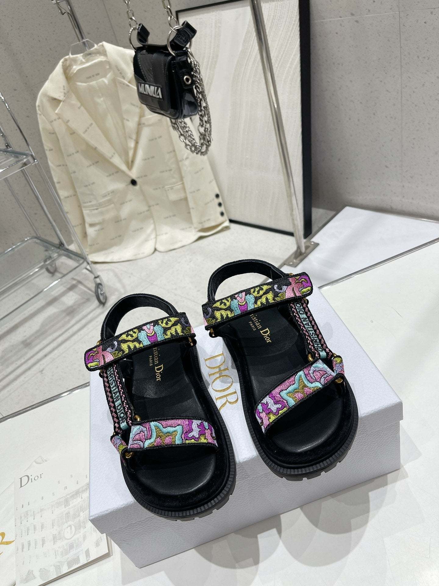 Luxury Shoes - DIR - 144
