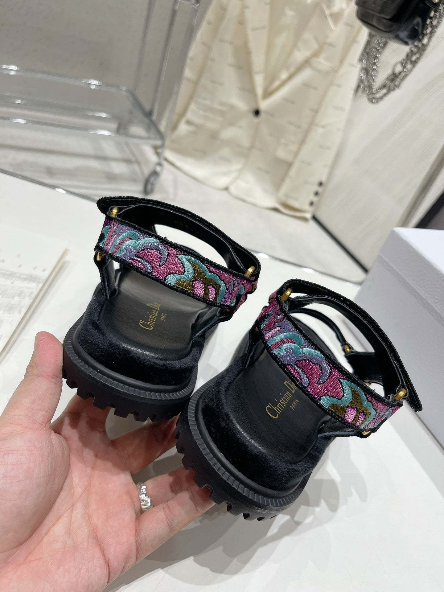 Luxury Shoes - DIR - 144
