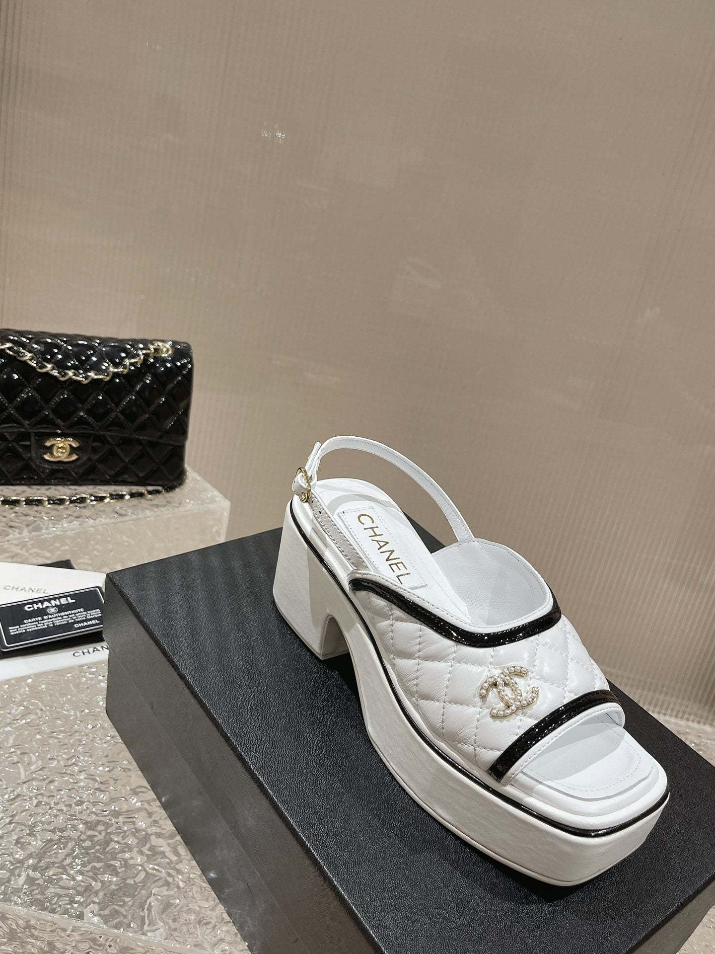 Luxury Shoes Sandals - CHL - 148
