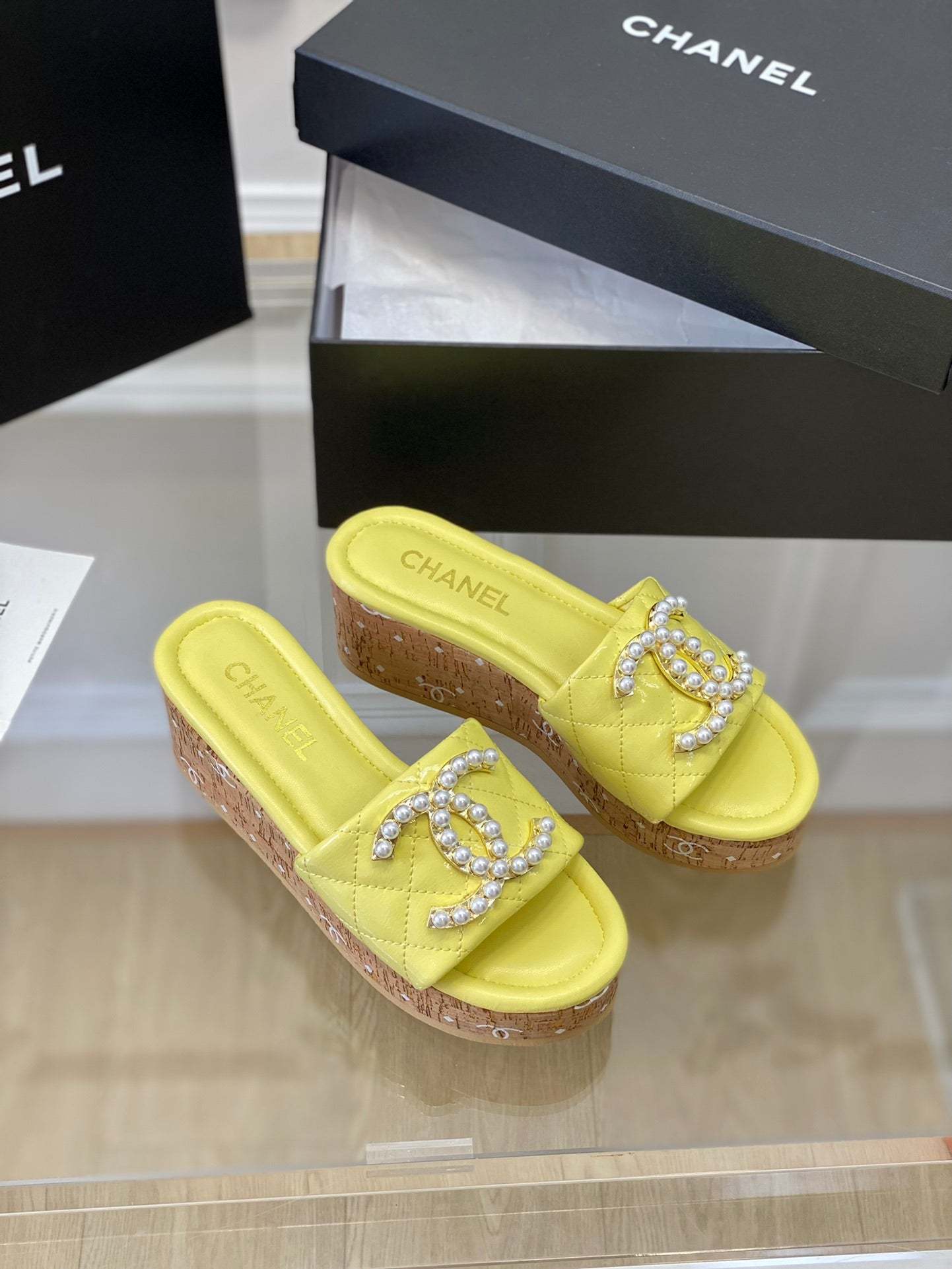 Luxury Shoes Sandals - CHL - 126