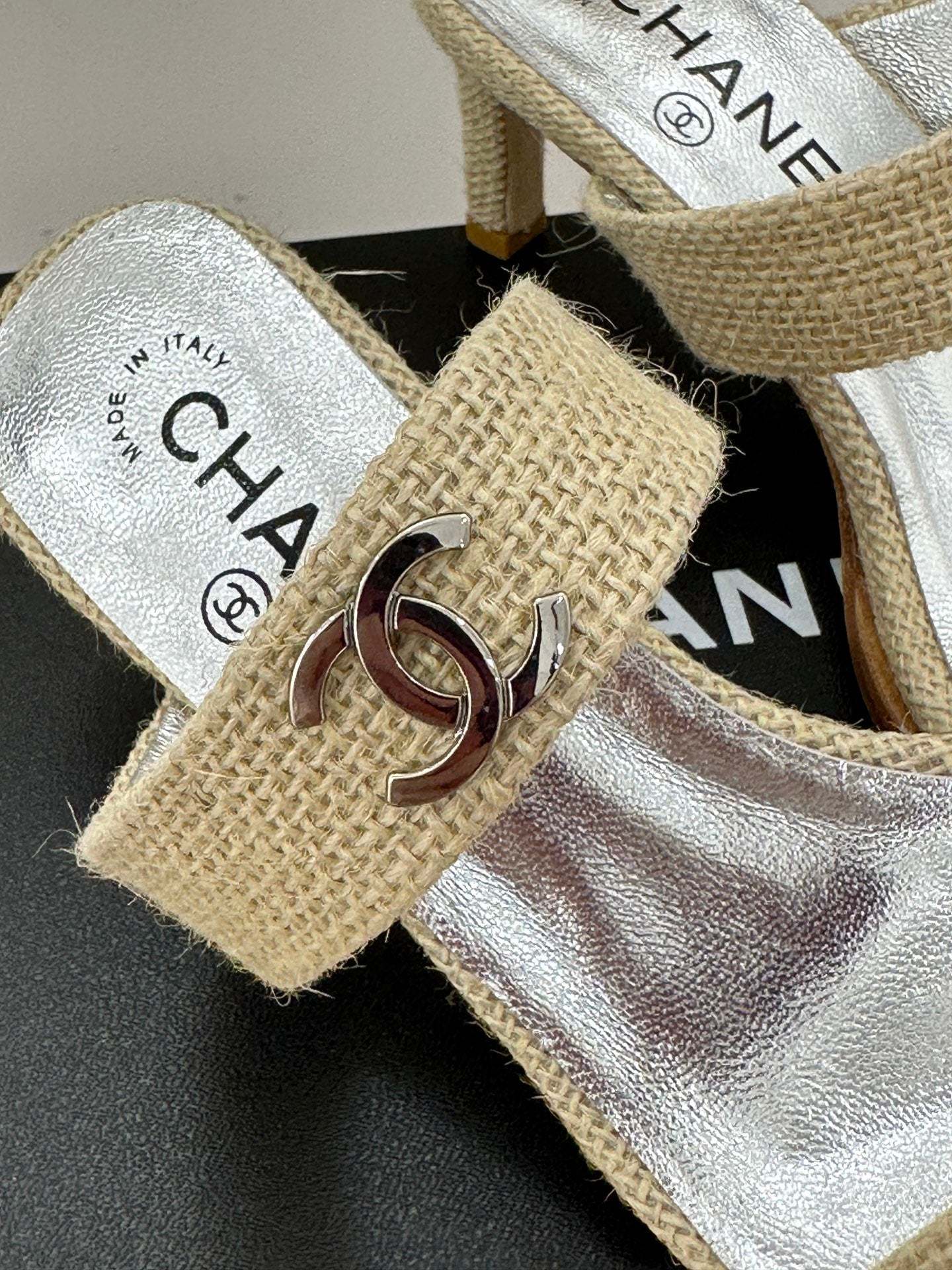 Luxury Shoes Sandals - CHL - 138