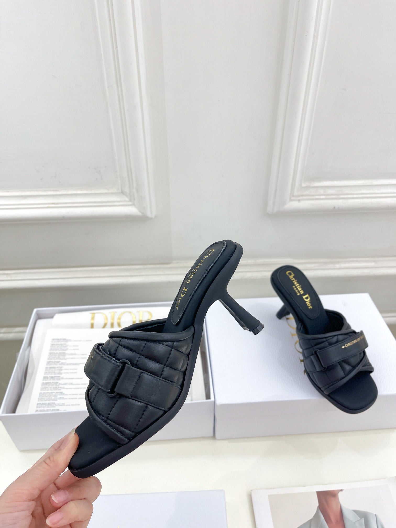 Luxury Shoes - DIR - 132