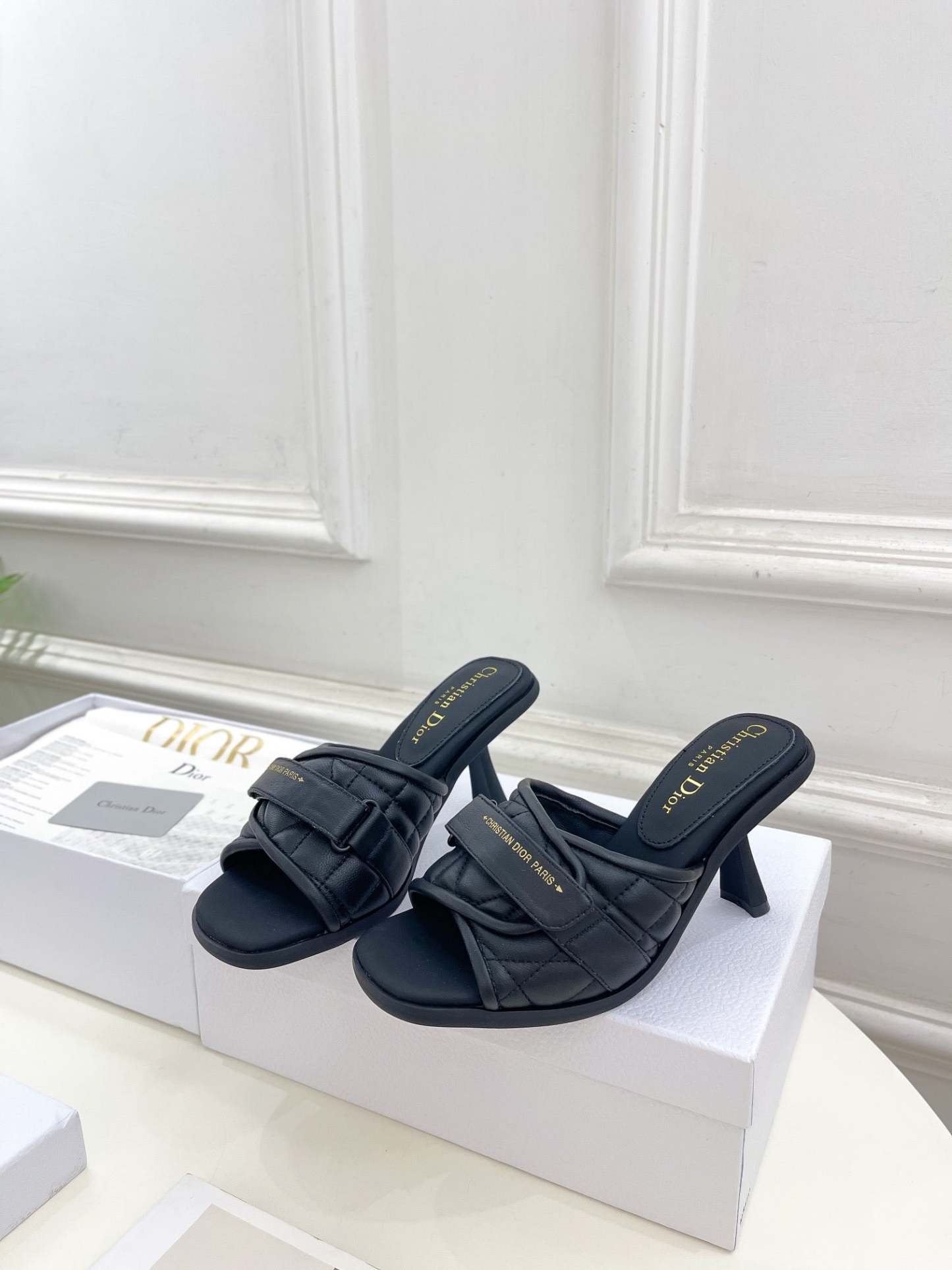 Luxury Shoes - DIR - 132