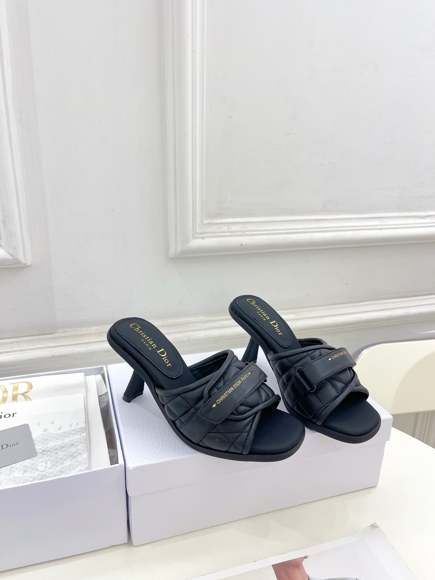 Luxury Shoes - DIR - 132