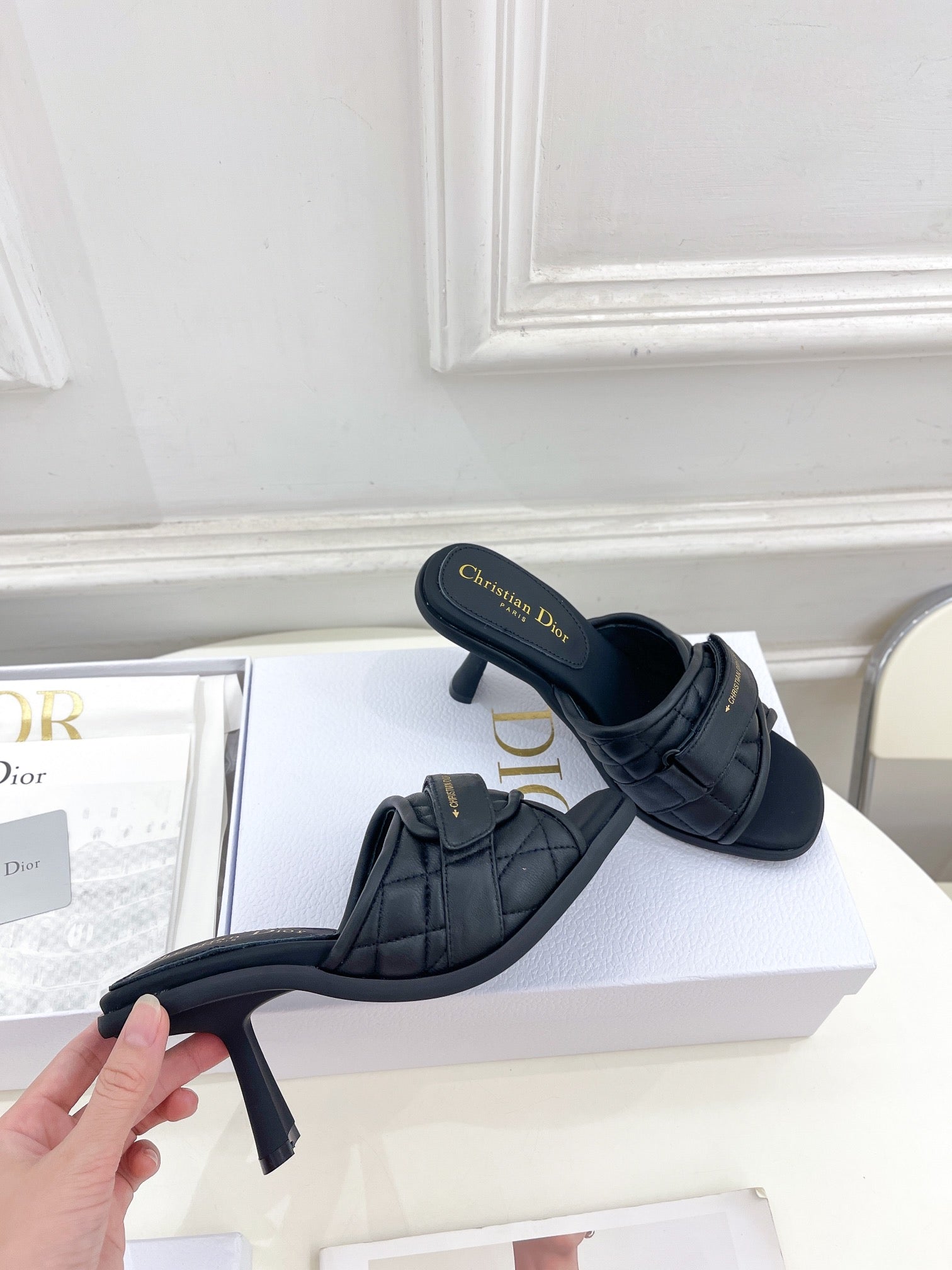 Luxury Shoes - DIR - 132