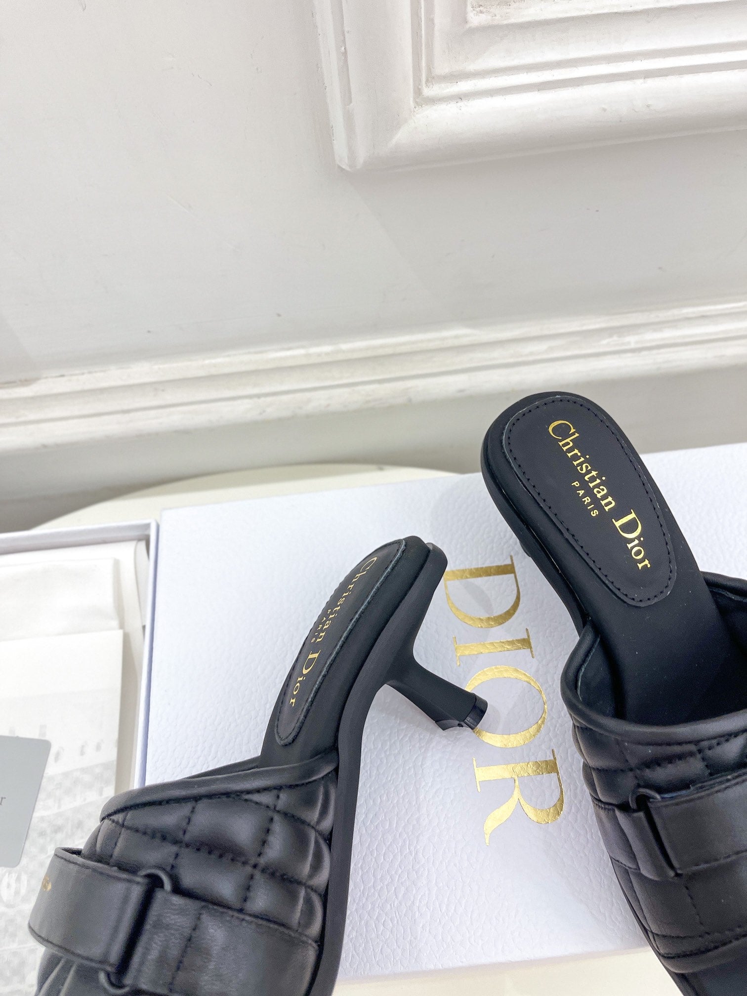 Luxury Shoes - DIR - 133