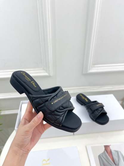 Luxury Shoes - DIR - 134