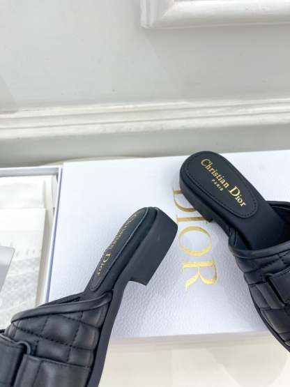 Luxury Shoes - DIR - 134