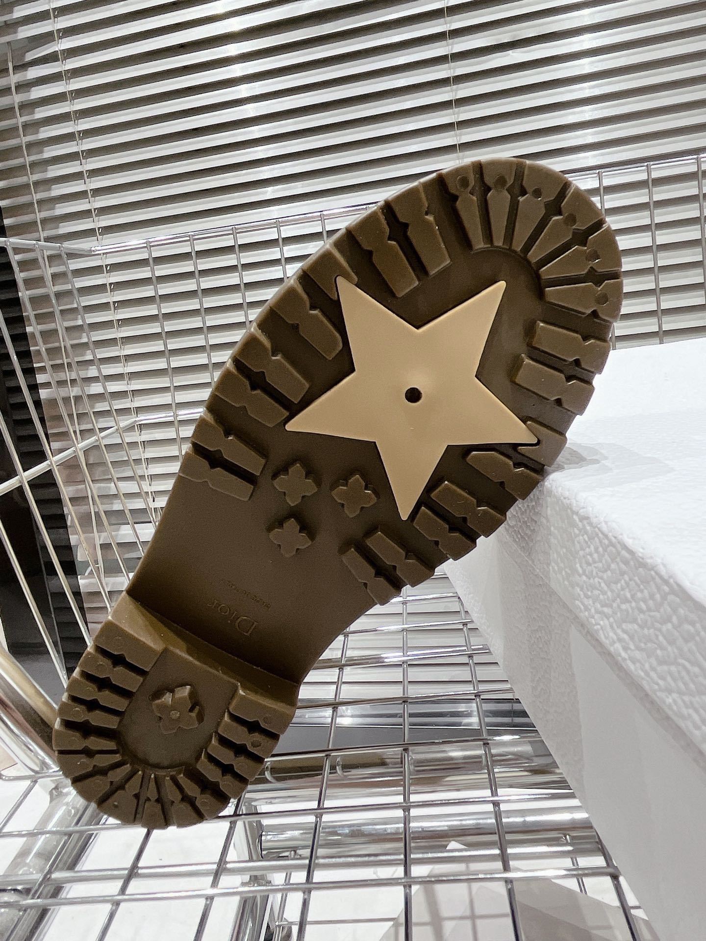 Luxury Shoes - DIR - 131