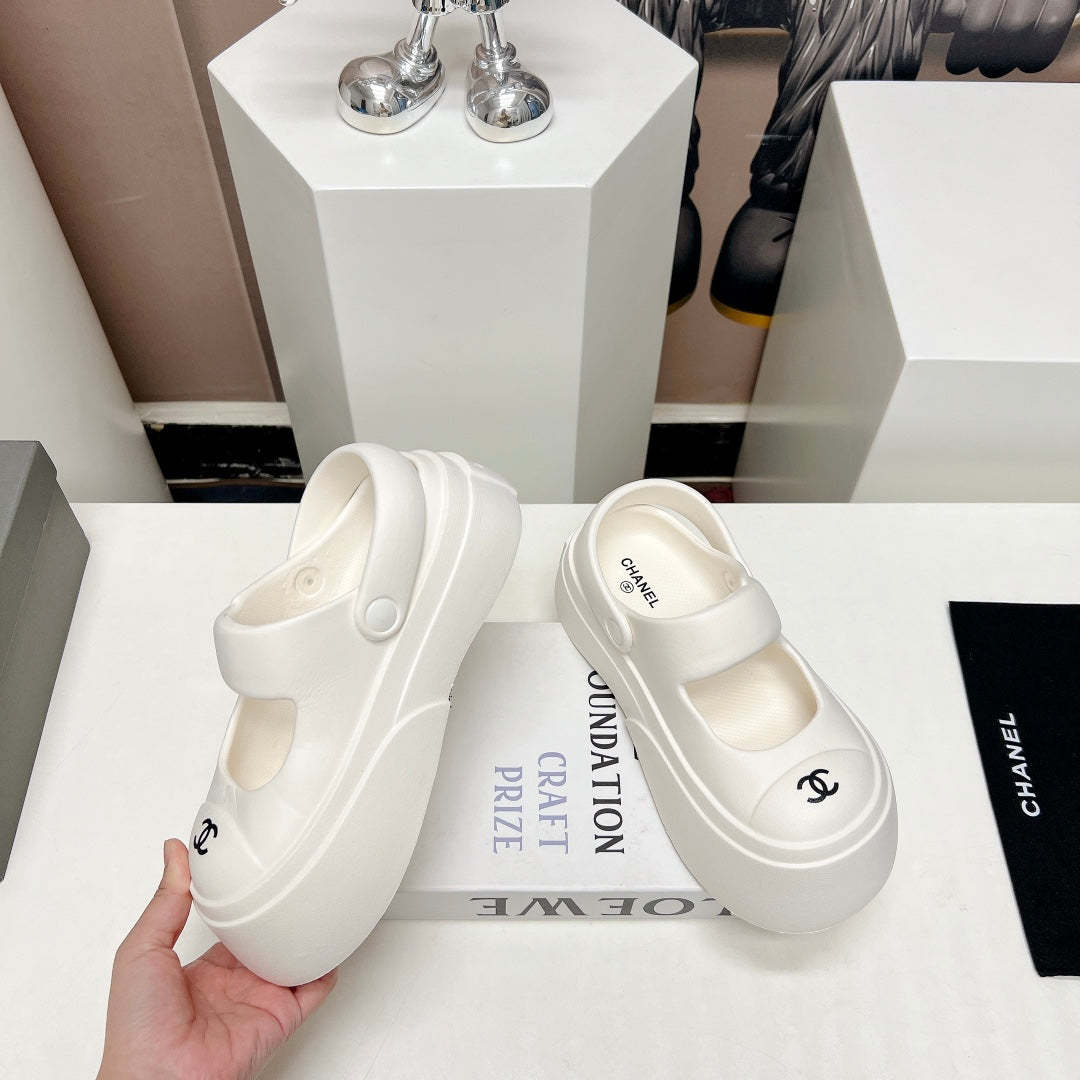Luxury Shoes Sandals - CHL - 010