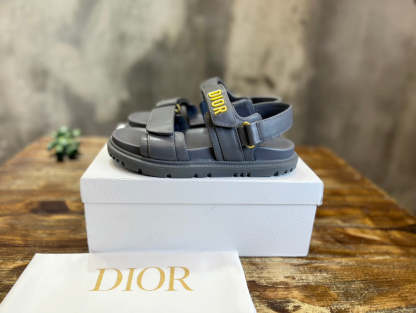 Luxury Shoes - DIR - 032