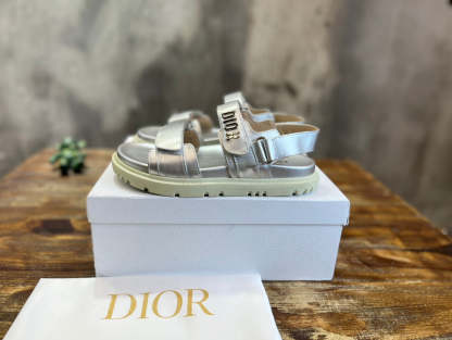 Luxury Shoes - DIR - 023