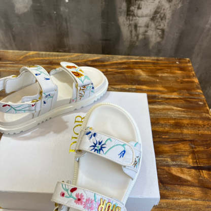 Luxury Shoes - DIR - 014