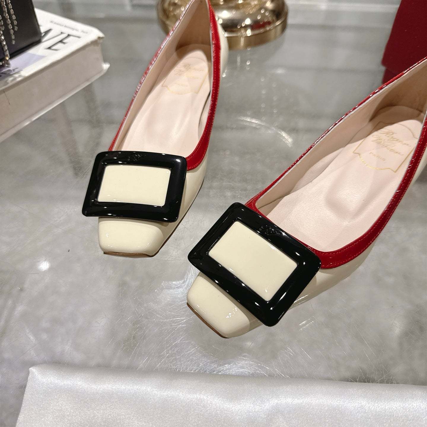 Viv Classic Pumps Beige Cowhide Leather 355497