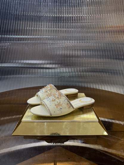 RC 25C Butterfly Flower Sandals Slippers Light Gold Sheepskin Rhinestone 275766