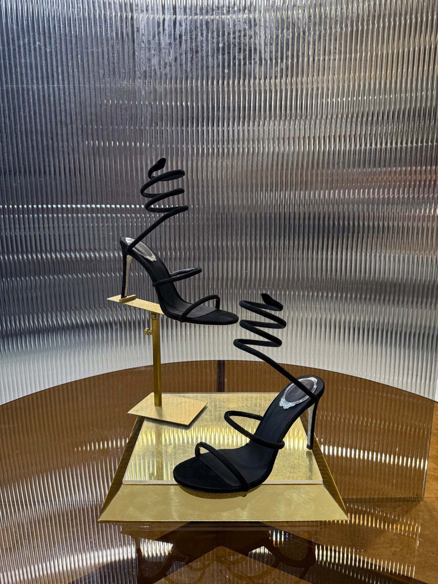 RC 25C Classic Sandals 9.5cm Black Sheepskin 310621